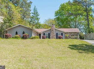1652 Bentwood Dr SW, Lilburn, GA 30047