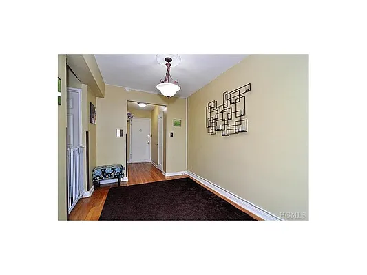 Sold by Re/Max In The City | media 3