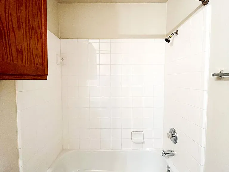 308 Creek St — Photo 15