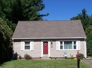 40 Ruthven St, Springfield, MA 01128