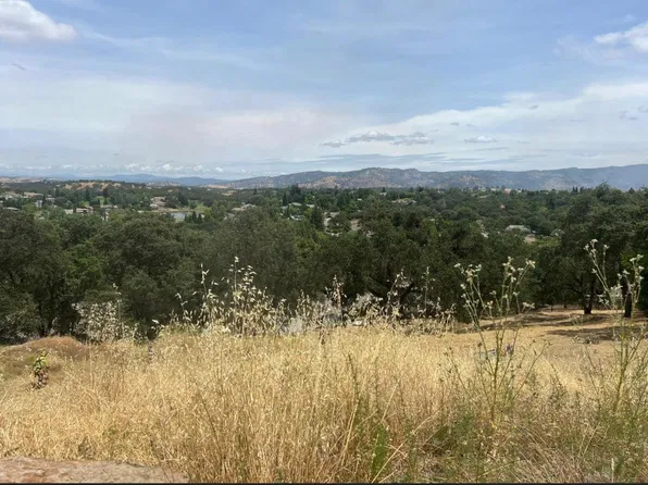 2351 Partridge Ct, Valley Springs, CA 95252