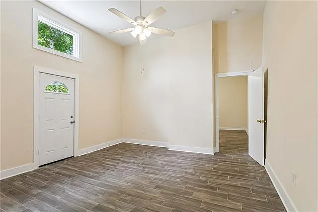 2 bed, 1.0 bath, 1000 sqft, $1,600 — Photo 4