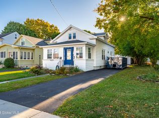 35 Rose Ct, Albany, NY 12209