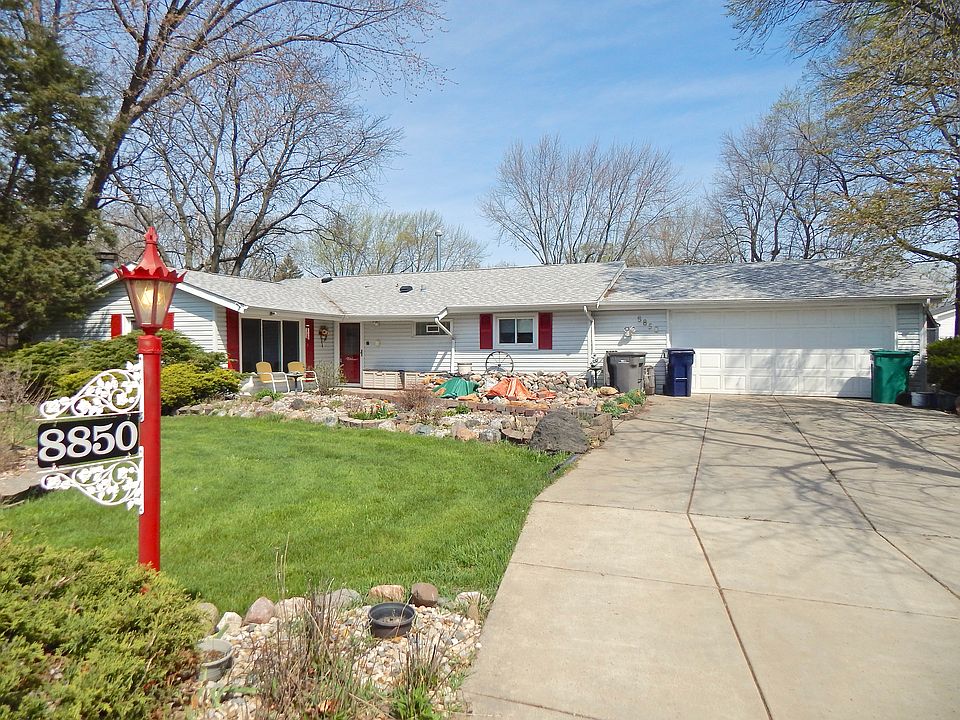 1st image of 8850 Chadbourn Dr