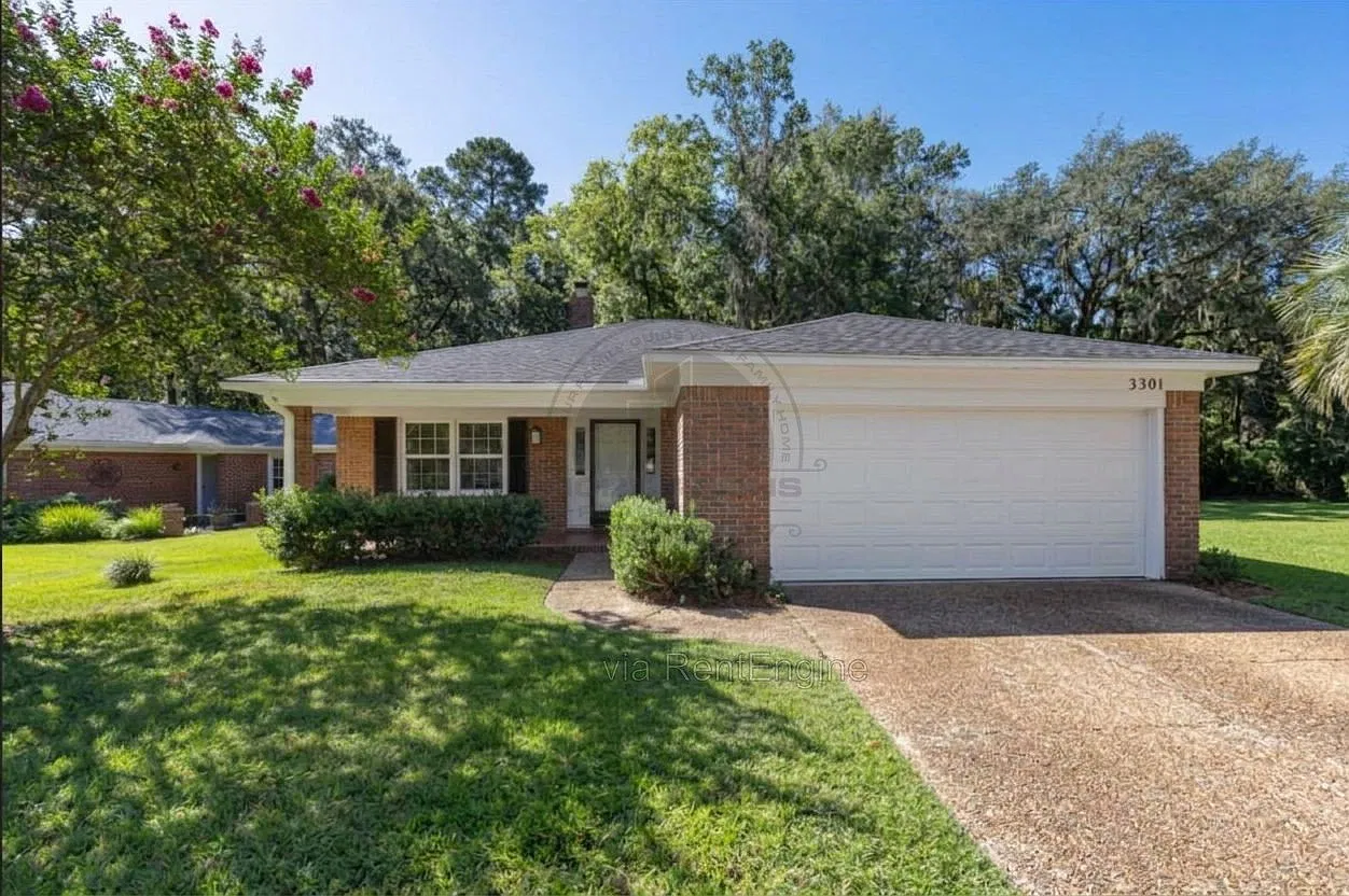 3 bed, 2.0 bath, 1495 sqft, $2,300 — Photo 1