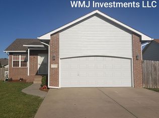 1733 S Christopher Cir, Wichita, KS 67207