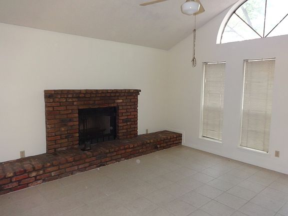 2nd image of 1510 N 8th St