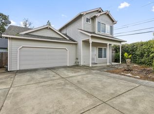1260 Gordon Crk, Santa Rosa, CA 95401