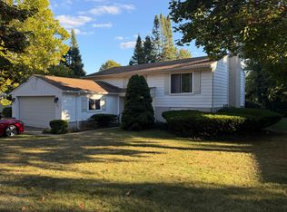 584 Reed St, Northville, MI 48167
