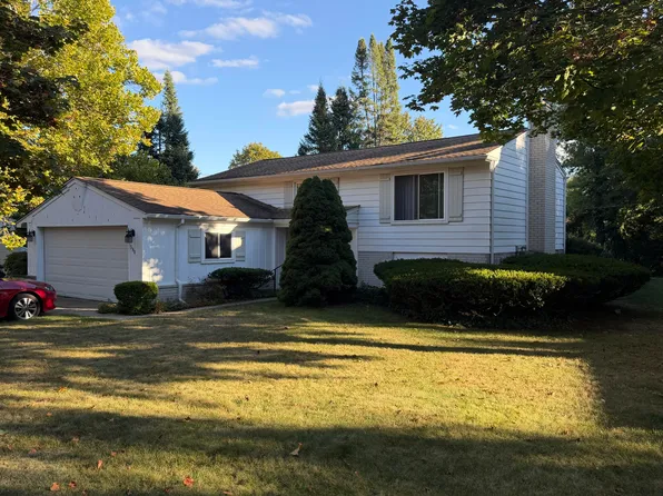 584 Reed St, Northville, MI 48167