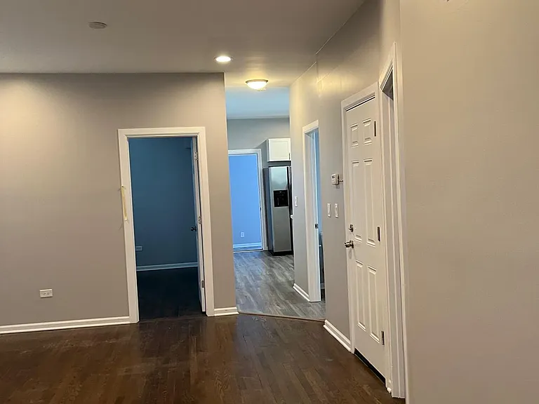 7820 S Langley Ave #2 — Photo 9