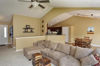 4th image of 272 Indian Bluffs Dr NE