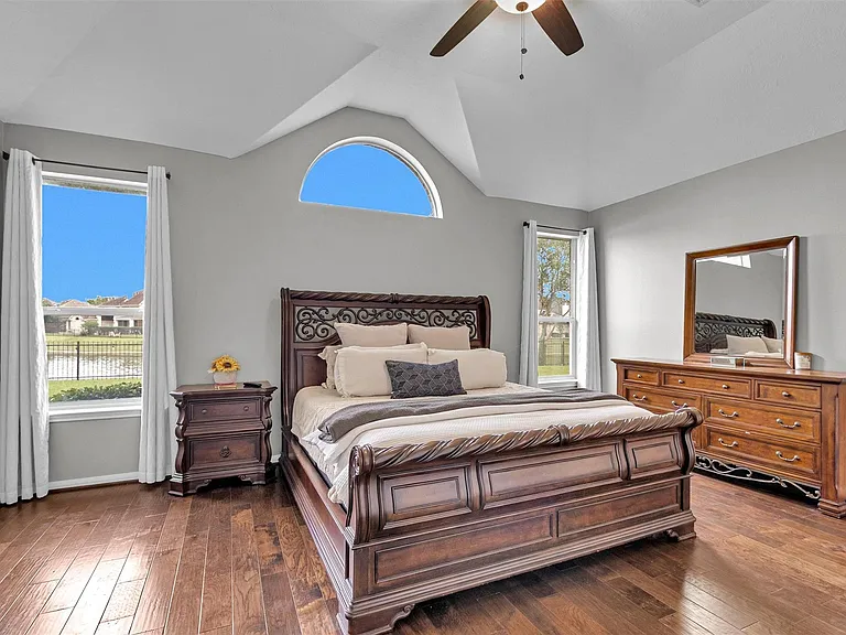 3002 E Lake Falls Cir — Photo 28