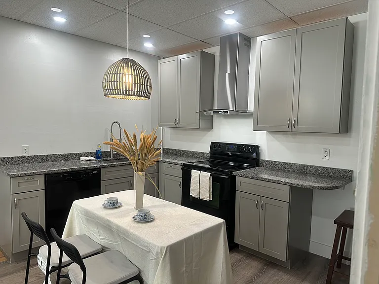 55 Fessenden St #1 — Photo 6