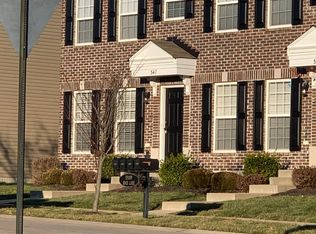 347 Shady Rock Ln, O'Fallon, MO