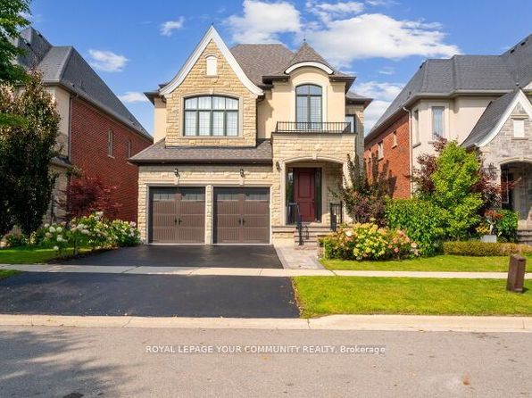 14 Robert Berry Cres, King, ON L7B 0M4