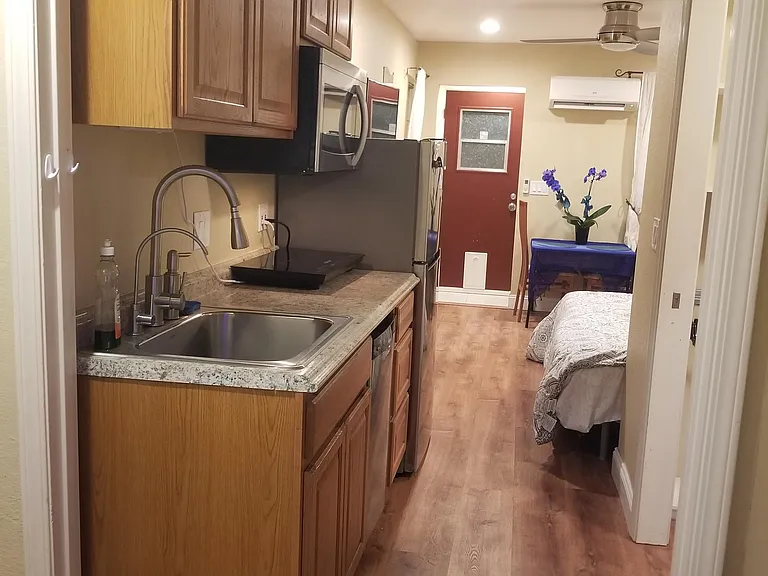 22639 Oakcrest Ct #A — Photo 21