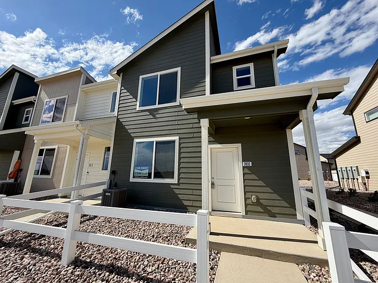 3932 Pinnacles Ct — Photo 1