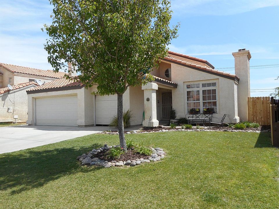 1st image of 13615 La Villa Dr