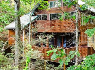 833 Stans Rd, Gatlinburg, TN 37738