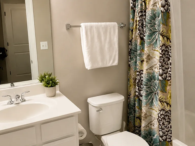 1803 Sag Harbor Ln — Photo 6