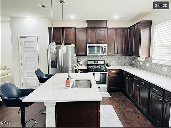 3rd image of 1004 Yatesbury Pl