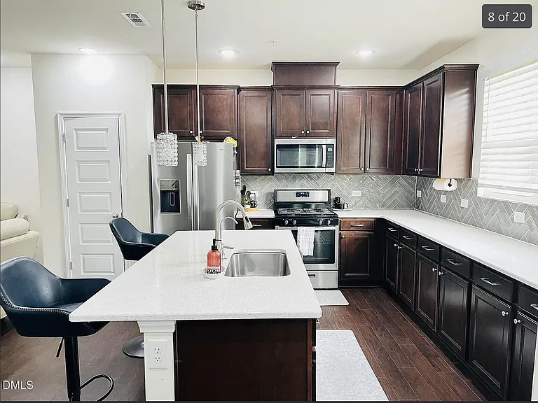 1004 Yatesbury Pl — Photo 3