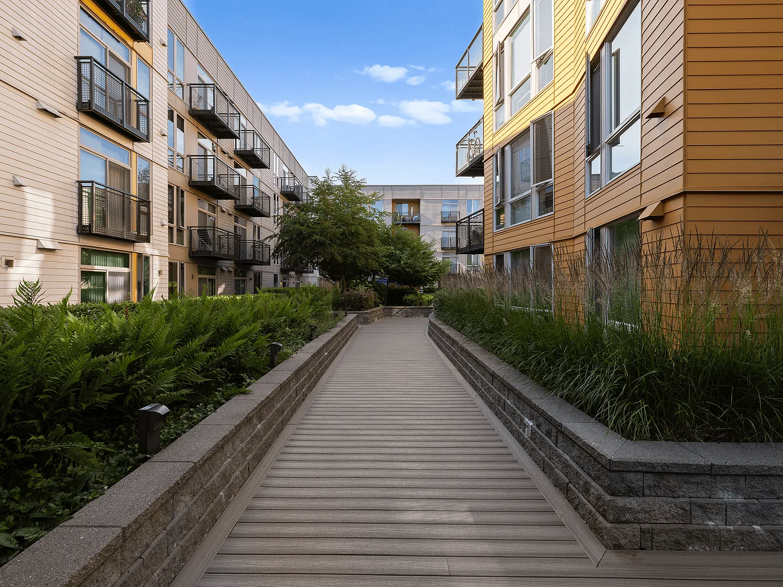 The Hadley Apartments — Photo 4