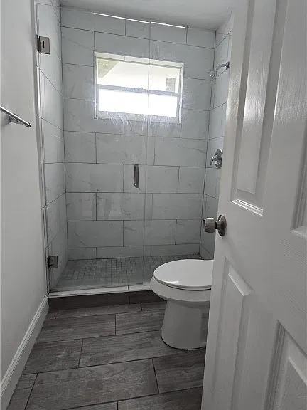 4952 Vincennes St — Photo 2