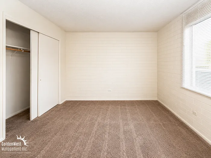 2041 W Berridge Ln #11 — Photo 16