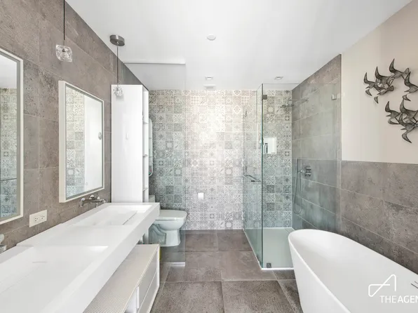 302 East 96th Street 1403 image 3 of 16