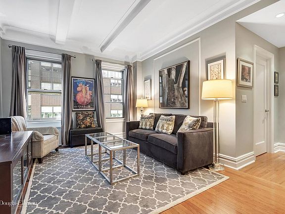 2nd image of 25 W 64th St APT 4A