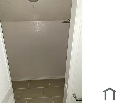 2304 Balsam Dr #E209 — Photo 8