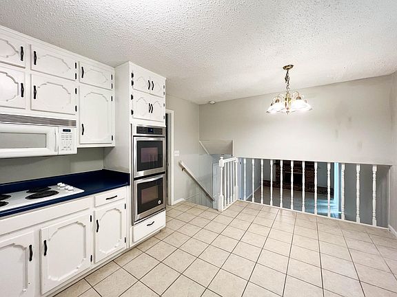 3rd image of 7618 Fleming Hills Dr SW
