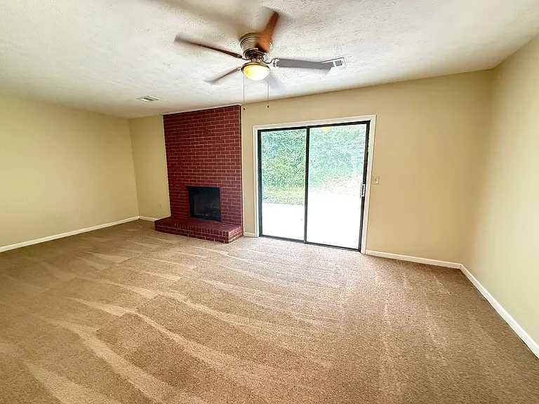 8685 Ashley Way — Photo 3