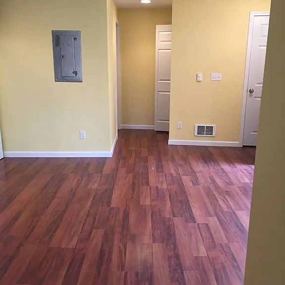 1st image of 10734 Lake City Way NE #B