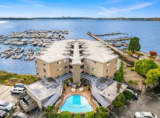 65 Kirkland Ave APT 305, Kirkland, WA 98033