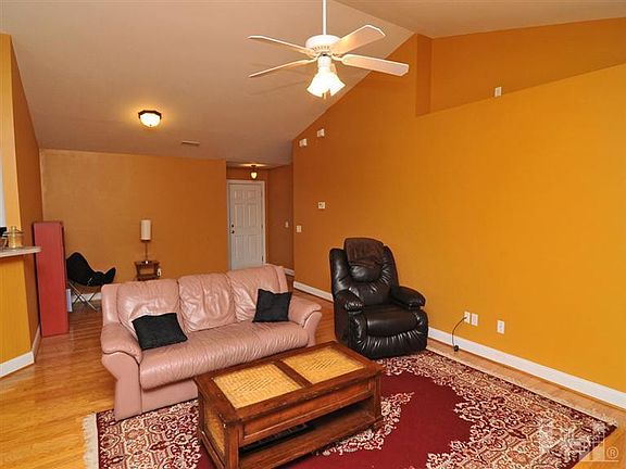 3rd image of 203 Waters Point Ct
