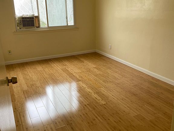 2nd image of 229 Bradley Ave #B
