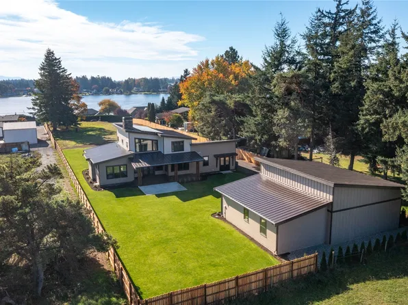 204 E Wiser Lake Road, Lynden, WA 98264