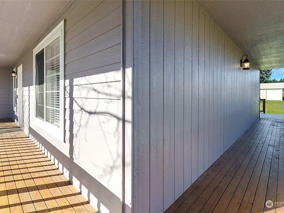 3rd image of 17711 Gilbert Avenue SE