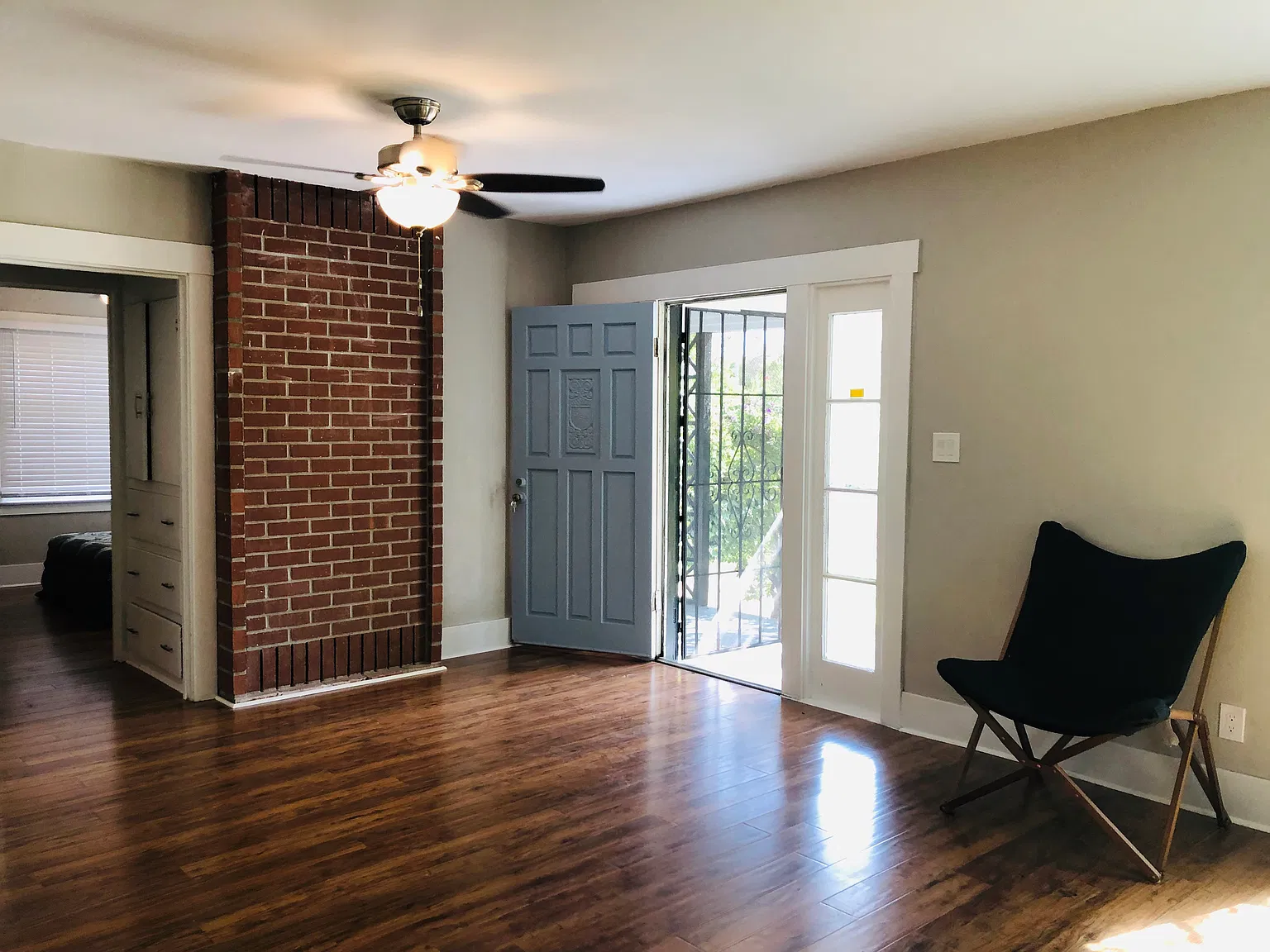 3 bed, 10010 sqft, $2,000 — Photo 2