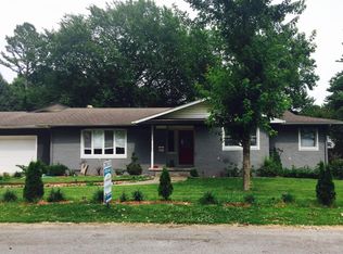 404 NW H St, Bentonville, AR 72712