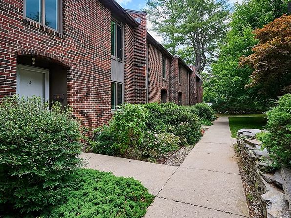 4 Chadwick Ct