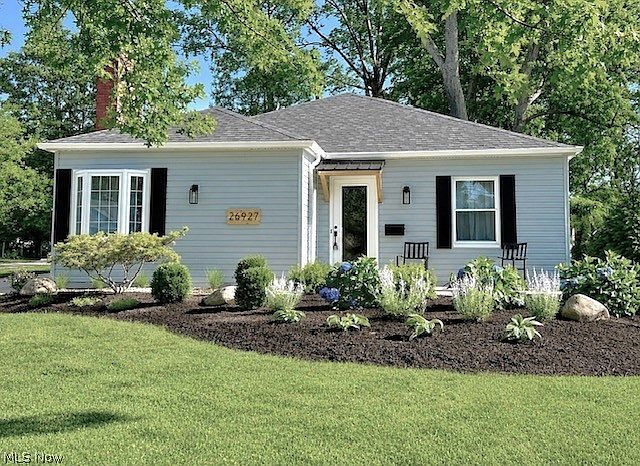 1st image of 26927 E Oviatt Rd