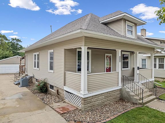 2nd image of 1223 W 5th St