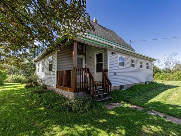 87 Crystal Dr, Saint David's Parish, PE C1N 4J8
