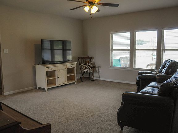 4th image of 13049 Vermillion Dr