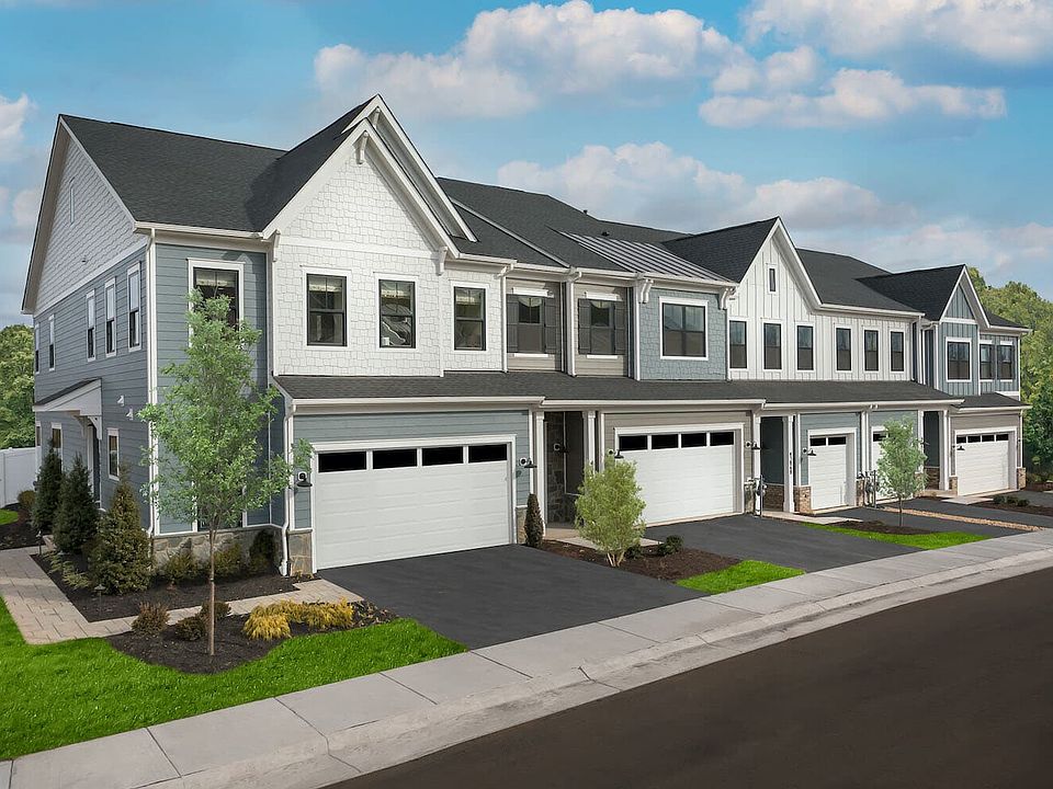 An exterior view the Beaumont model by Brookfield Residential