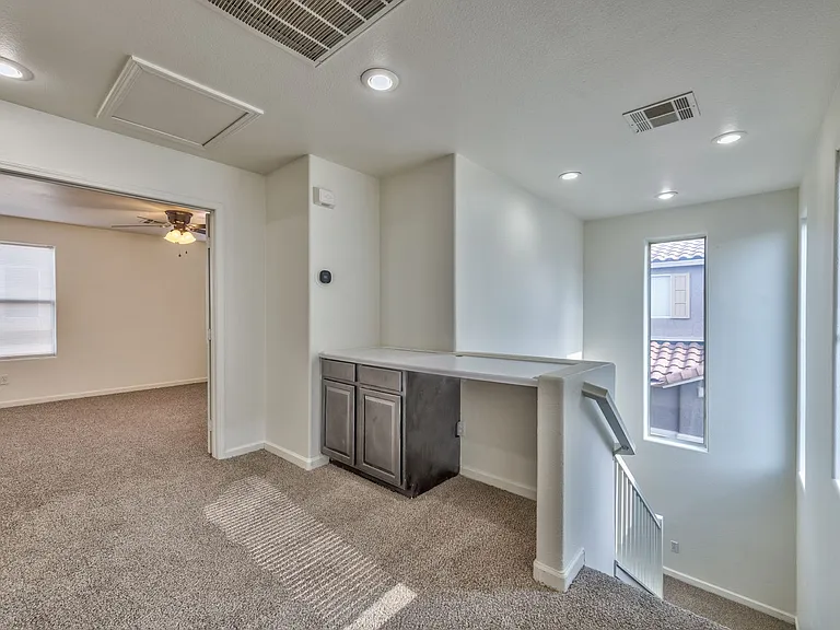 949 Medina De Leon Ave — Photo 8